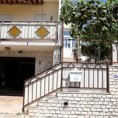 Apartman Knezo *