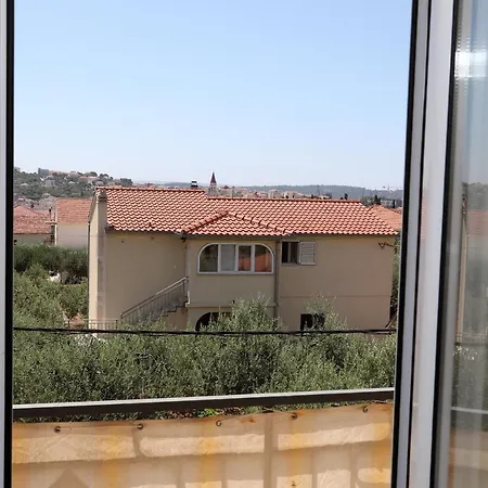 Guest house Apartman Knezo Trogir