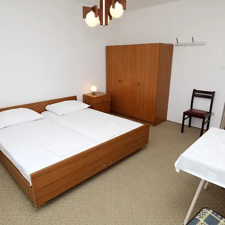 Guest house Apartman Knezo