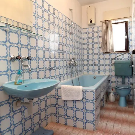 Apartman Knezo Guest house *